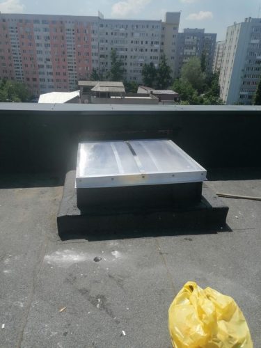 trapa de acces cu policarbonat multicelular 1